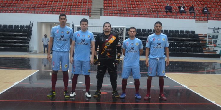 Simón Bolívar y José Meza definirán al monarca