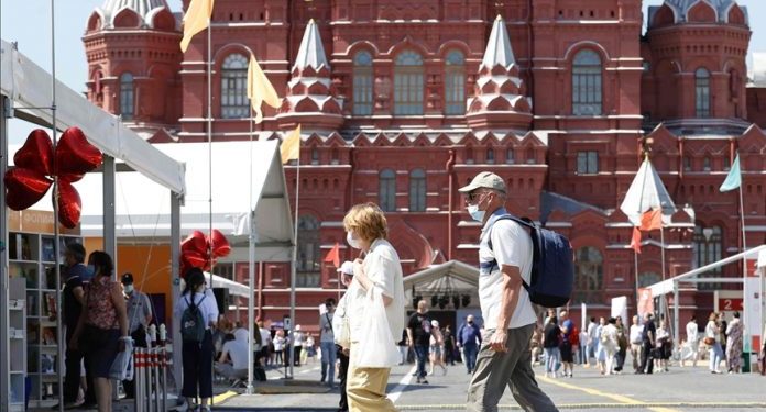 Rusia ofrece 20 becas de grado y posgrado con visa de trabajo