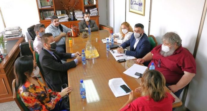 Conformarán Mesa Interinstitucional para recuperar plazas frente al Congreso Nacional