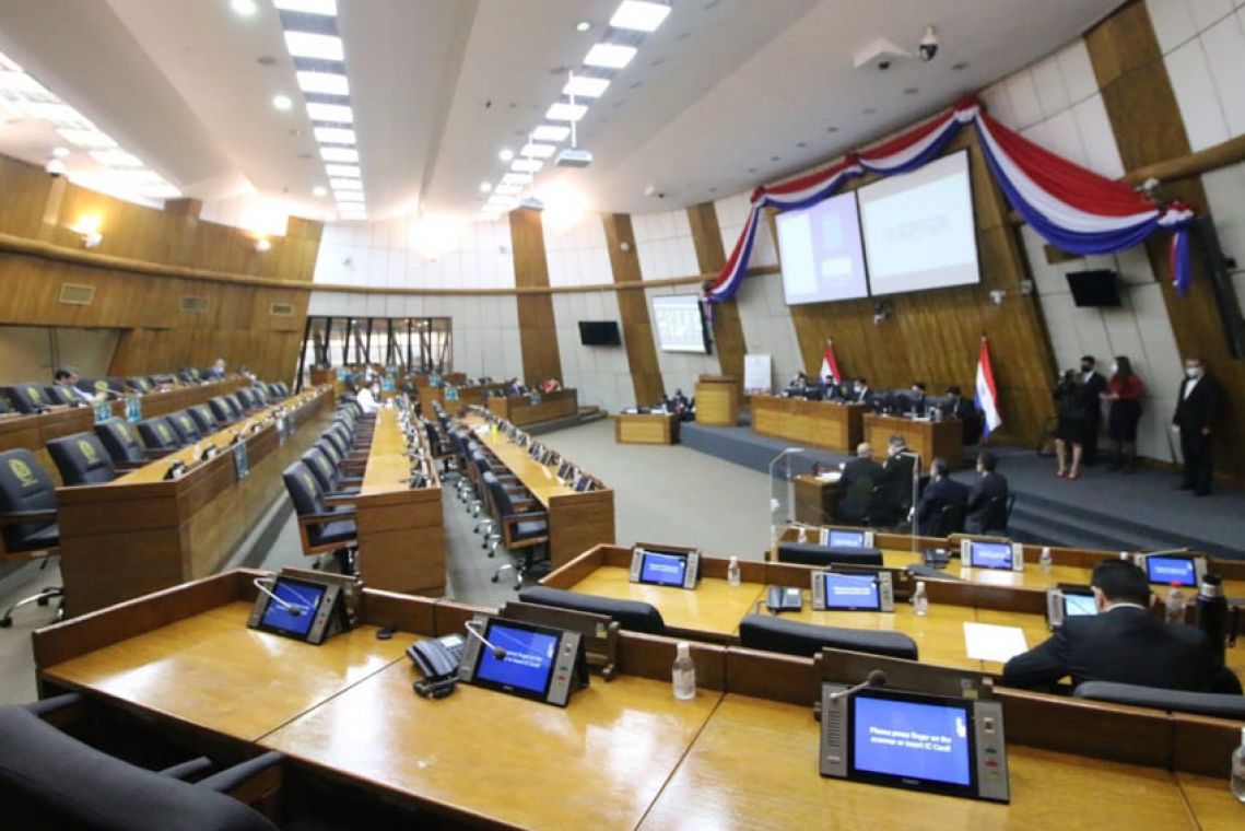 Visto bueno de Diputados para ampliaciones presupuestarias de la UNA y la UNVES