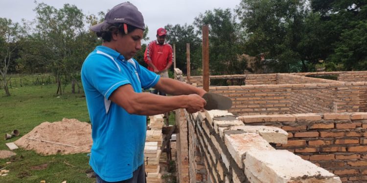 Gobierno inició la construcción de 1.018 viviendas en nueve departamentos Gobierno inició la construcción de 1.018 viviendas en nueve departamentos