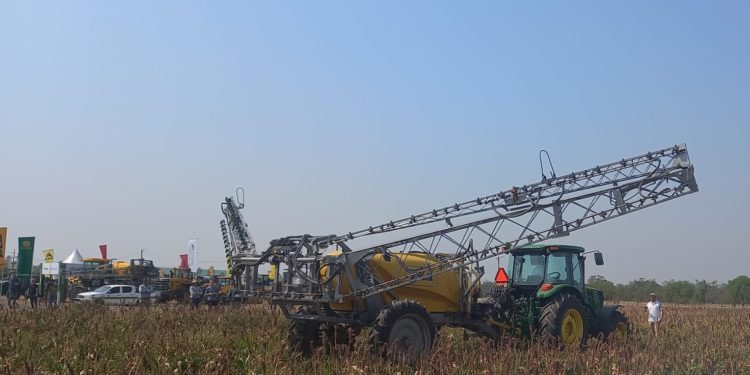 Hoy se realizó la jornada demostrativa de Máquinas Agrícolas Hoy se realizó la jornada demostrativa de Máquinas Agrícolas