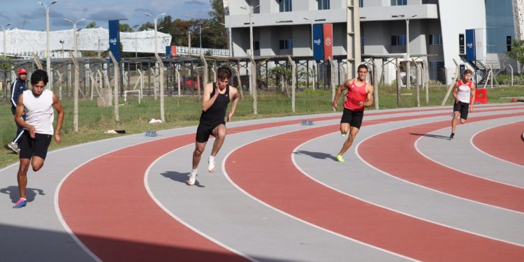 Jóvenes atletas entran en acción este fin de semana Jóvenes atletas entran en acción este fin de semana