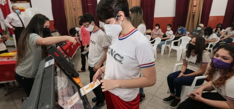 Prosigue ciclo de pasantías para que estudiantes se involucren en procesos electorales