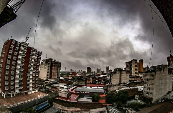 Jornada calurosa con precipitaciones y tormentas para este sábado