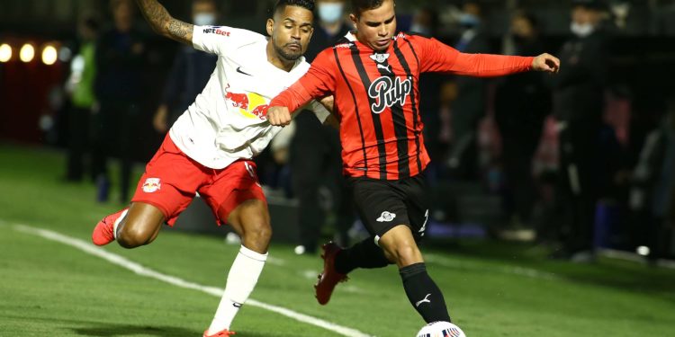 Libertad se juega el pase ante Bragantino