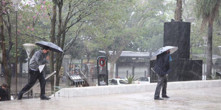 Jueves con precipitaciones y ocasionales tormentas eléctricas Jueves con precipitaciones y ocasionales tormentas eléctricas