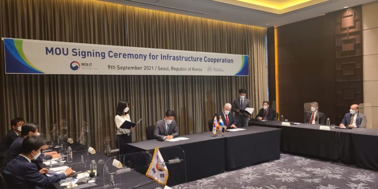 Paraguay y Corea firman memorándum de entendimiento para el tren de cercanías Paraguay y Corea firman memorándum de entendimiento para el tren de cercanías