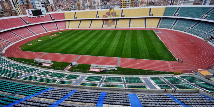 Bolivia y Colombia abren la novena fecha en la altura