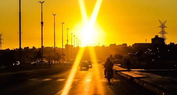 Anuncian jornada fría a cálida con vientos del sureste