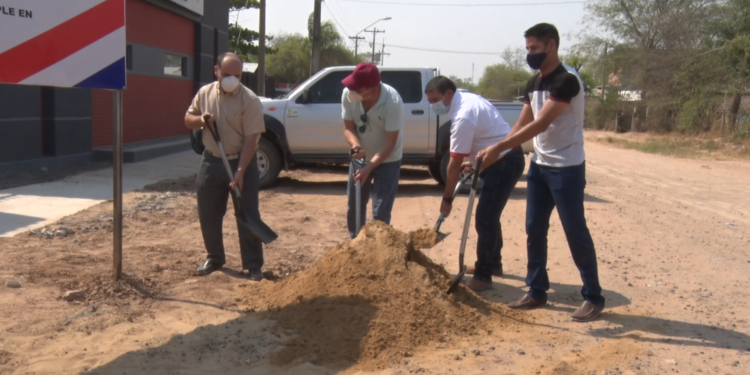 Gobernación dio orden de inicio de obra para pavimentación de calles en Boquerón Gobernación dio orden de inicio de obra para pavimentación de calles en Boquerón