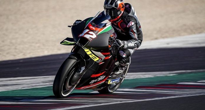 Viñales y Zarco inician con buen pie en las libres de Misano