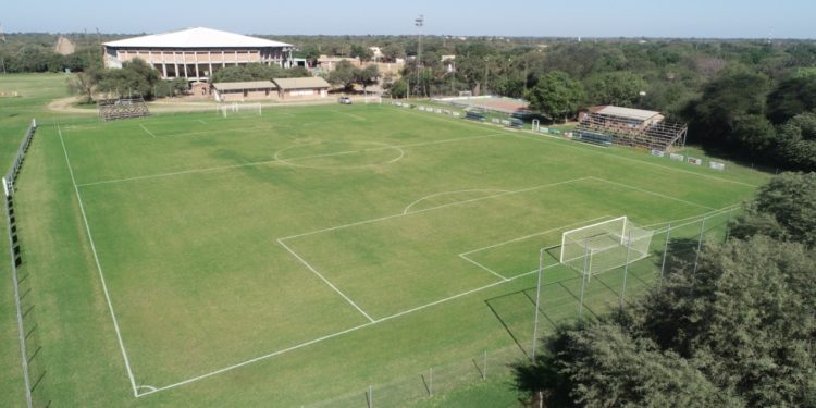 En el marco del aniversario de la RCC las estrellas del fútbol paraguayo visitan el Chaco