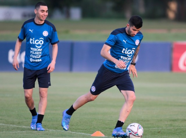 La Albirroja ultima preparativos para medir a la Argentina
