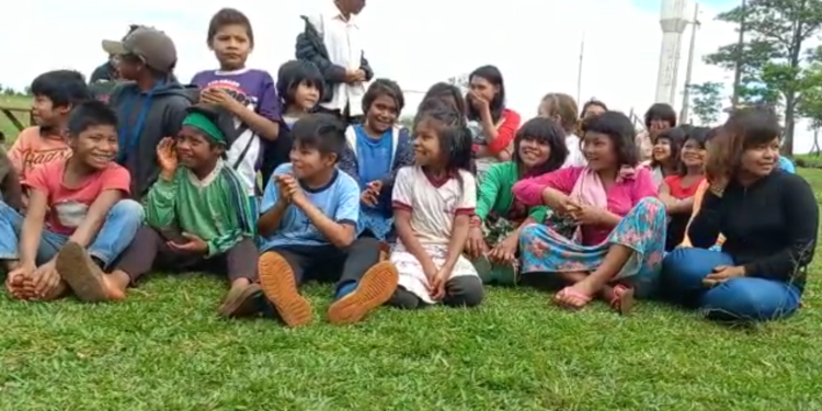 Llevan mensaje de aliento a las comunidades indígenas más alejadas del país
