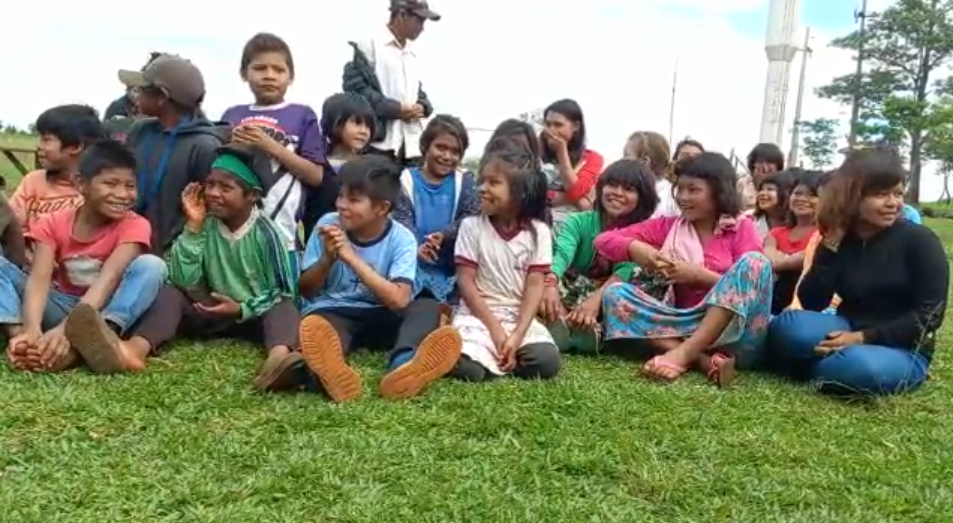 Llevan mensaje de aliento a las comunidades indígenas más alejadas del país