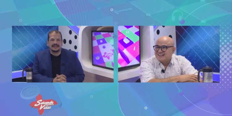 Éxito, dinero, fama y en las noches un vacío muy doloroso, relata Domingo Coronel Éxito, dinero, fama y en las noches un vacío muy doloroso, relata Domingo Coronel