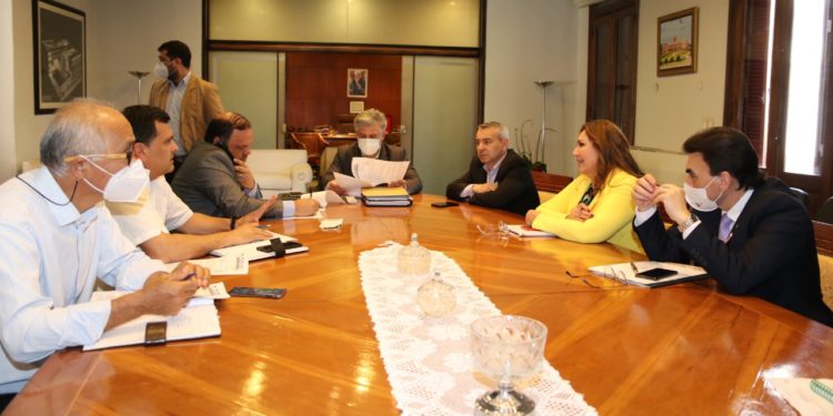 Indert acelerará titulación de tierras para dar soluciones a pueblos indígenas Indert acelerará titulación de tierras para dar soluciones a pueblos indígenas