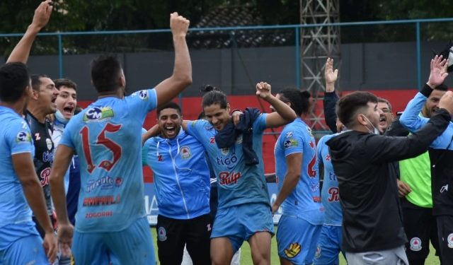 Resistencia es equipo de primera división Resistencia es equipo de primera división