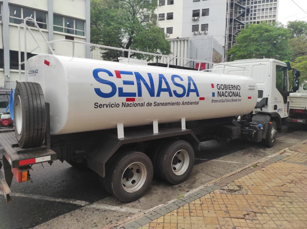 Senasa adquirió tres camiones cisternas y 180 tanques para asistir a comunidades indígenas