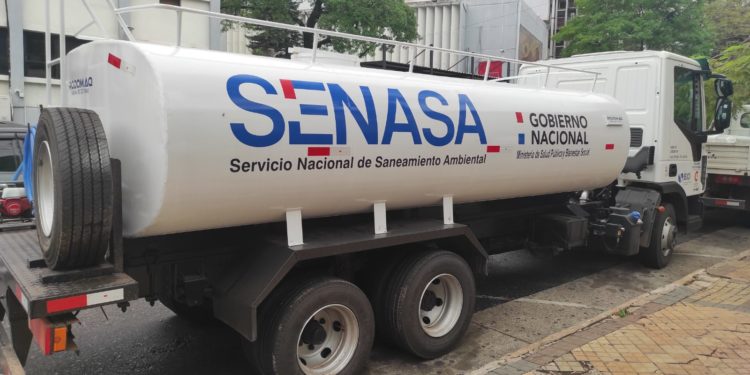 Senasa adquirió tres camiones cisternas y 180 tanques para asistir a comunidades indígenas