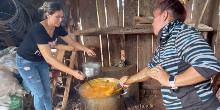 Brindan ayuda solidaria en Curuguaty Brindan ayuda solidaria en Curuguaty