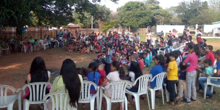 Niños de Caaguazú reciben desayuno y merienda Niños de Caaguazú reciben desayuno y merienda