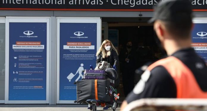 Argentina definió el cupo diario de vuelos para ingresar al país Argentina definió el cupo diario de vuelos para ingresar al país
