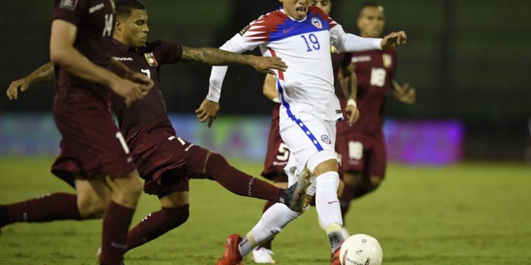 Duelo por seguir en la pelea Duelo por seguir en la pelea