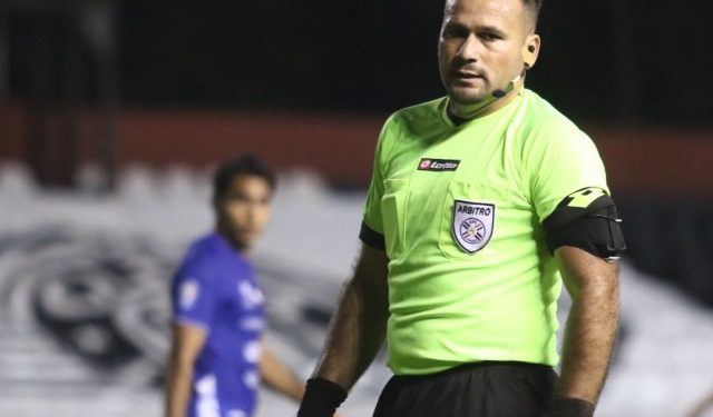 Giancarlos Juliadoza será el juez del superclásico