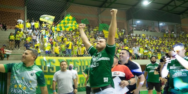 Paranaense se quedó con el clásico Paranaense se quedó con el clásico