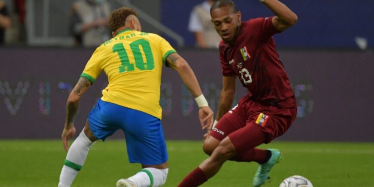 Venezuela quiere dar la nota ante Brasil en Caracas