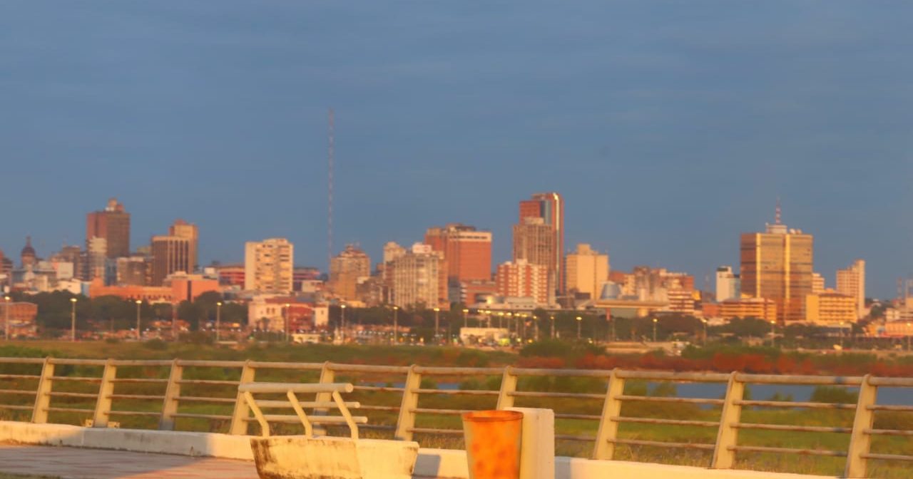 Se anuncia viernes caluroso con posibilidad de precipitaciones para la tarde