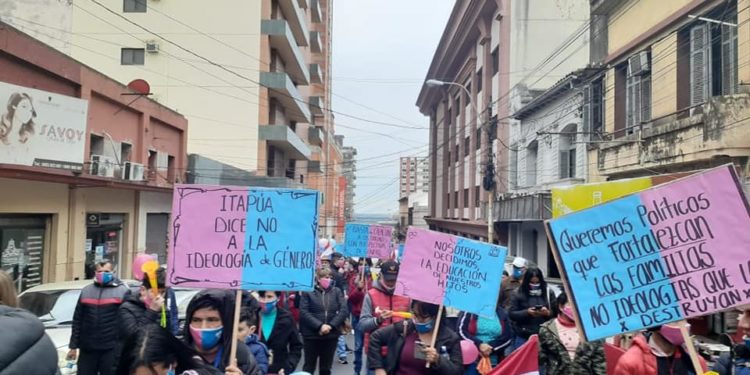 Invitan a una gran convocatoria ciudadana por la defensa de la patria potestad y una educación de calidad Invitan a una gran convocatoria ciudadana por la defensa de la patria potestad y una educación de calidad