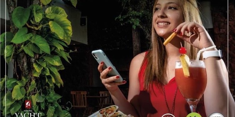 Tras año y medio cerrado, el Snack Primavera del Yacht volvió con todo