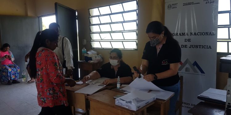 Programa Nacional Casas de Justicia brindó servicios a la comunidad indígena Xákmok Kásek