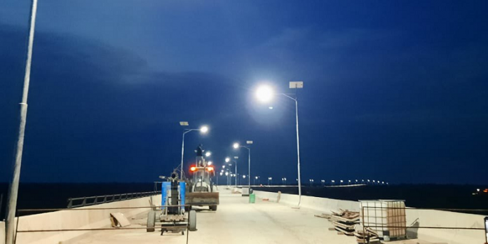 El puente más largo del Ñeembucú se ilumina sobre el Tebicuary El puente más largo del Ñeembucú se ilumina sobre el Tebicuary