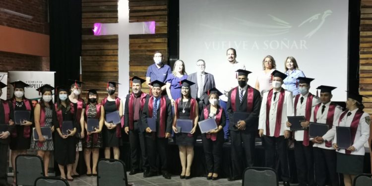 Veinte personas lograron culminar con éxito sus estudios en Escuela de Capellanía Veinte personas lograron culminar con éxito sus estudios en Escuela de Capellanía