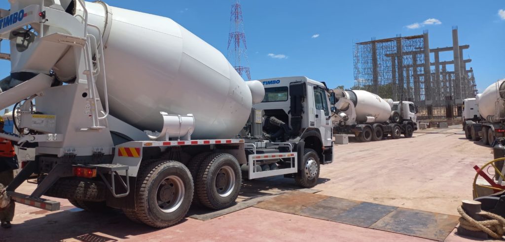 Puente Héroes del Chaco: avanza base para pila principal
