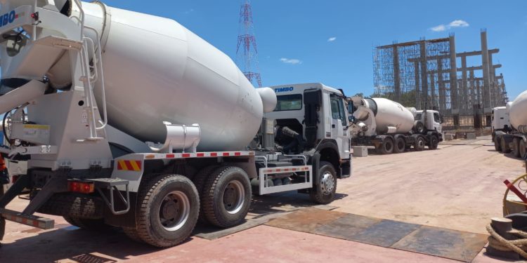 Puente Héroes del Chaco: avanza base para pila principal