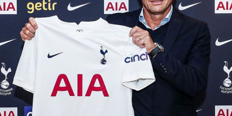 Tottenham presenta a Conte y Emery podría llegar al Newcastle