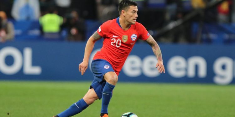 Chile pierde una de sus piezas para el duelo ante la Albirroja