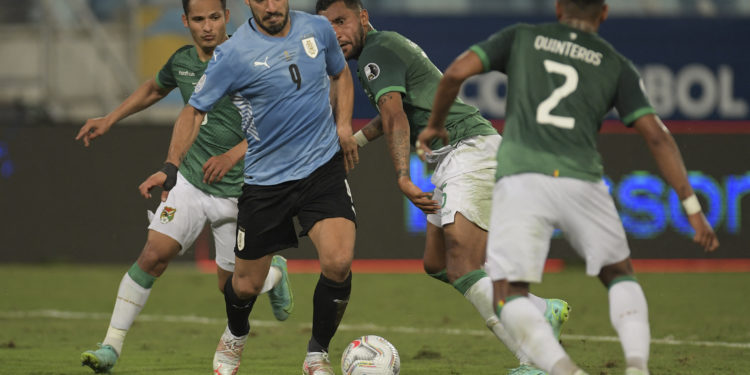 Bolivia y Uruguay abren la jornada en La Paz