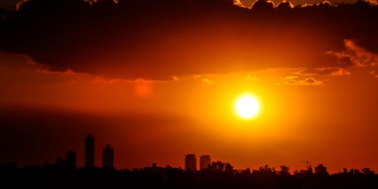 Meteorología anuncia un viernes cálido a caluroso con vientos del sur Meteorología anuncia un viernes cálido a caluroso con vientos del sur