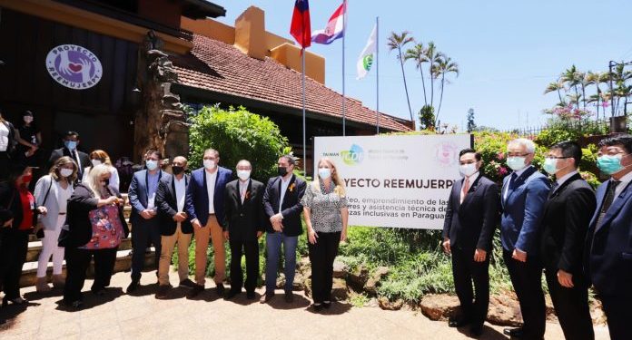 Habilitan primer centro de apoyo a mujeres emprendedoras