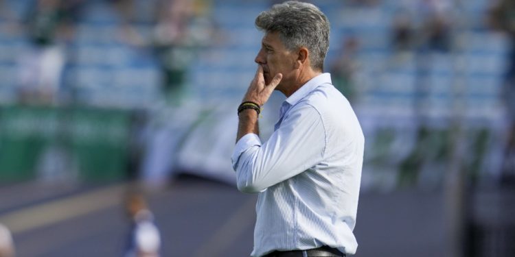 Flamengo oficializa la salida de Renato Gaúcho