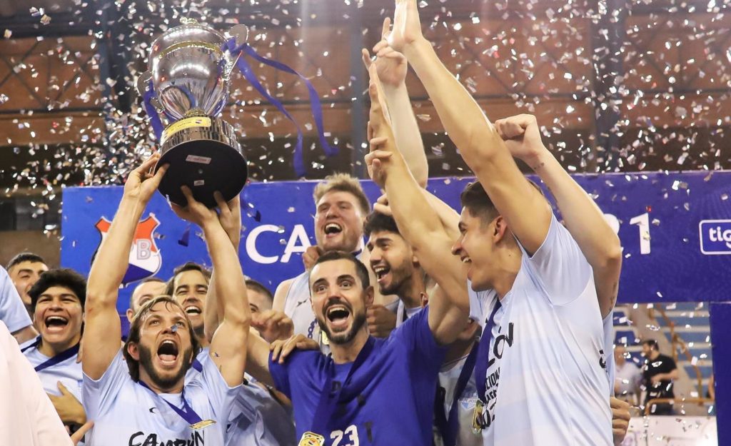 Victoria y consagración para el Santo Victoria y consagración para el Santo