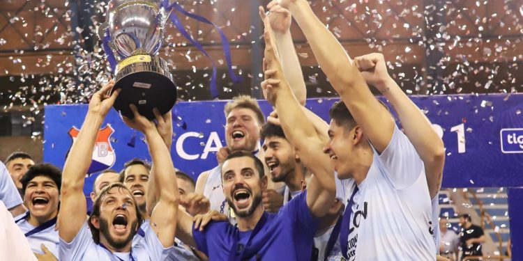 Victoria y consagración para el Santo Victoria y consagración para el Santo