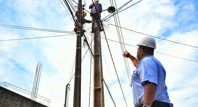Servicio eléctrico se fortalece con instalación de más de 1.900 nuevos transformadores Servicio eléctrico se fortalece con instalación de más de 1.900 nuevos transformadores