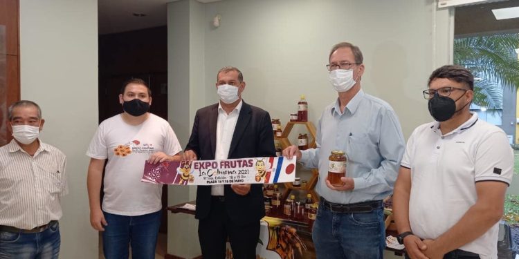 Preparan una nueva edición de la Expo Frutas en La Colmena Preparan una nueva edición de la Expo Frutas en La Colmena